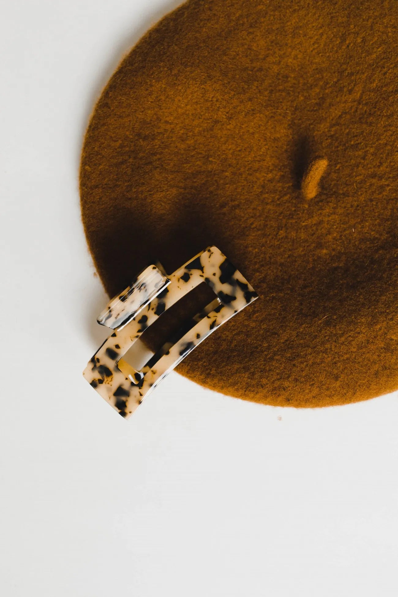 As If Claw Clip Leopard